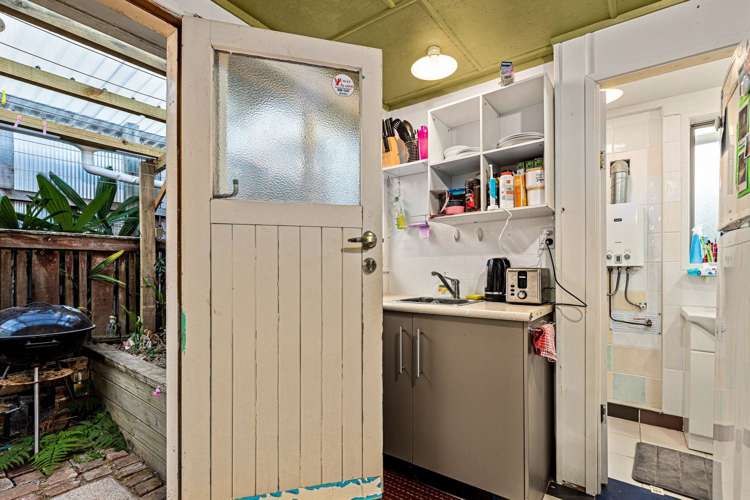 16 Tiki Street New Lynn_20