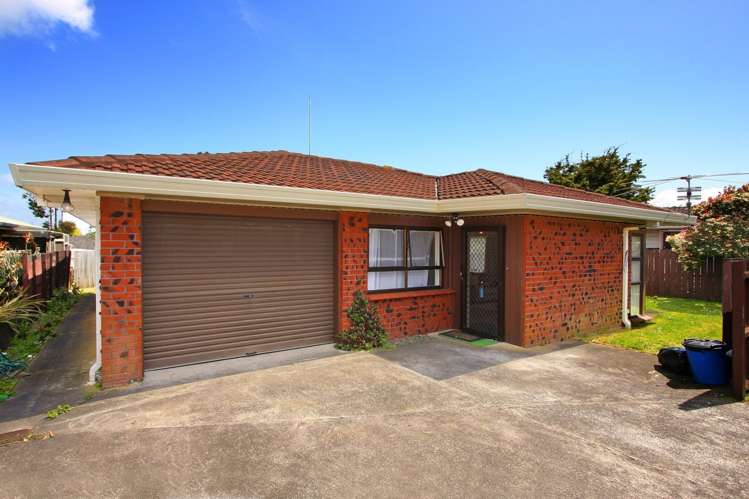 2/5 Rogers Road Manurewa_0