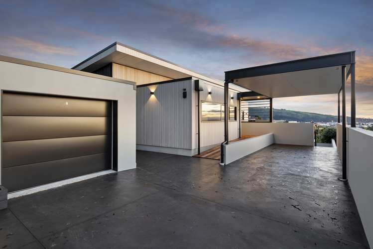 35 Te Awakura Terrace Mount Pleasant_22