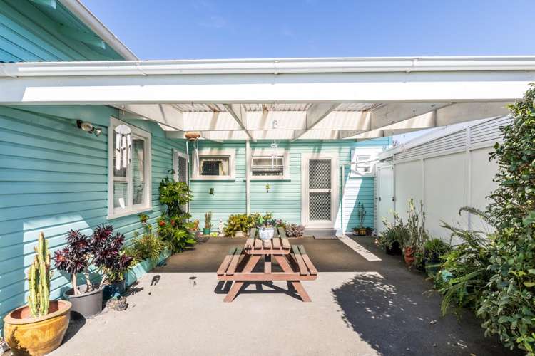 424 Massey Street Akina_19