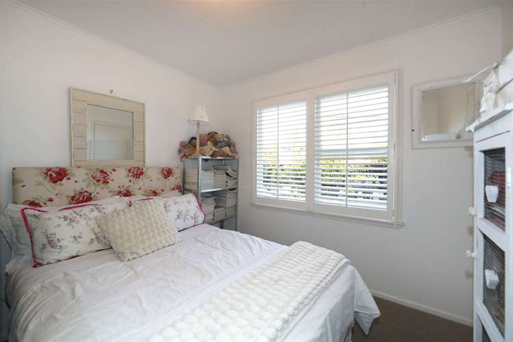 31 Breadalbane Road Havelock North_13