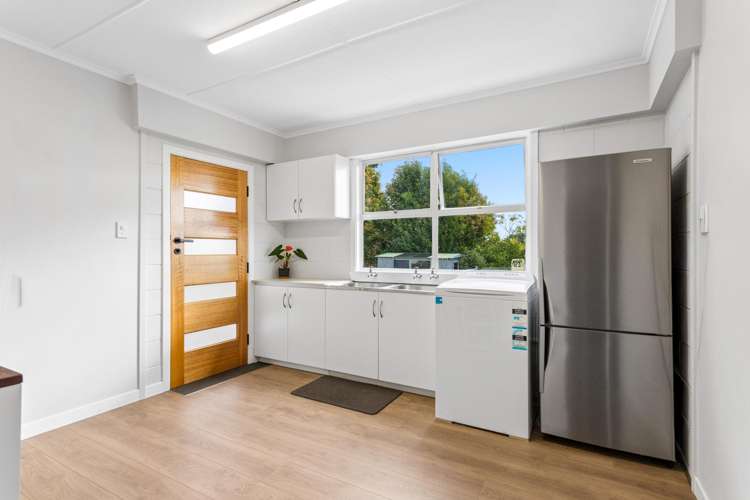 6 Fairmount Road Titirangi_21