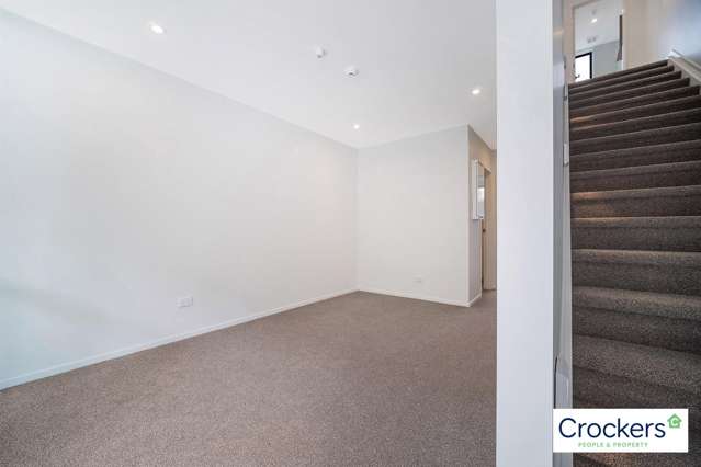 2/2 Treasure Lane 1802_3