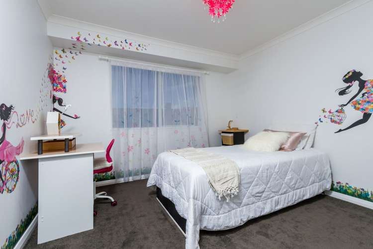 65 Fairose Drive Richmond_13