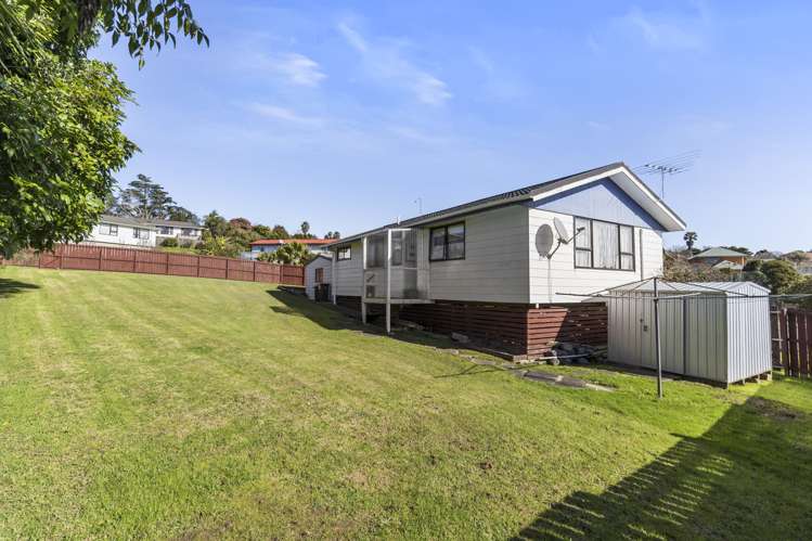 4 Mataura Place Clover Park_14
