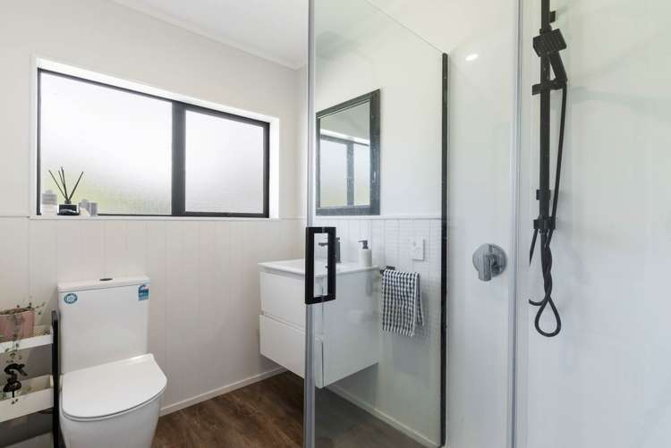 1162 East Coast Road Whakatiwai_9