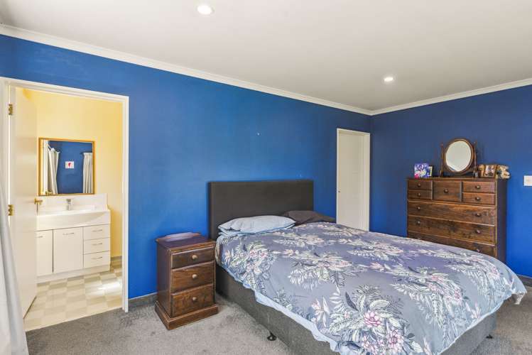 47 Lorna Irene Drive Raumati South_14