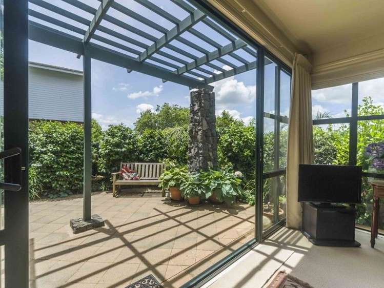 15b Chatfield Place Remuera_12