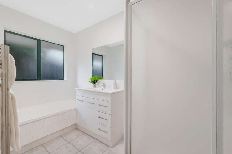 20 Jan Higgins Place Golflands_22