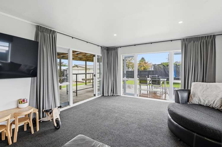 11 Byron Grove Owhata_13