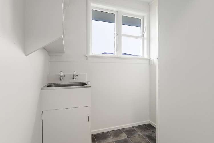 42 Fox Street Hamilton East_17