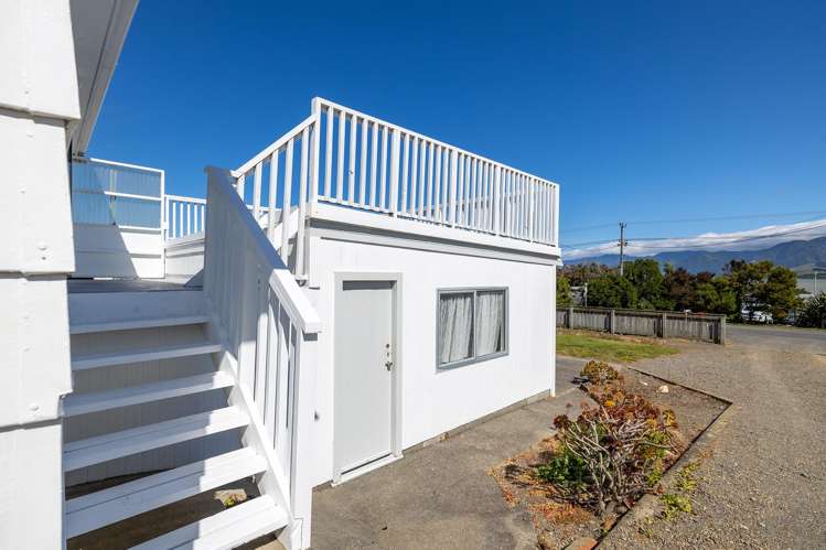 38 Lake Ferry Road Martinborough_14