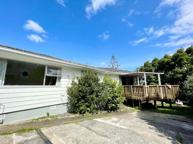 Spacious Standalone Home with Double Garage!