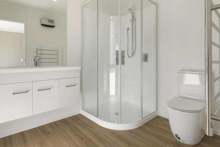 16 Lampton Street Richmond_13