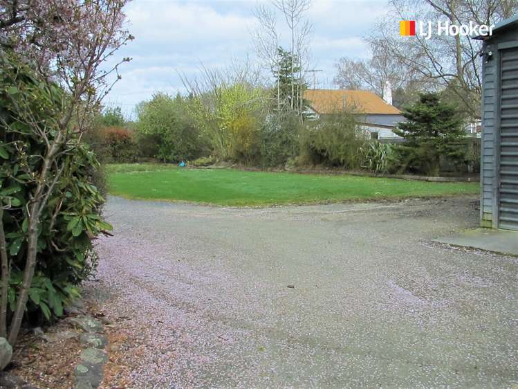 16 Moore Street Milton_4