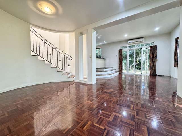 87 Gillies Avenue 1662_1