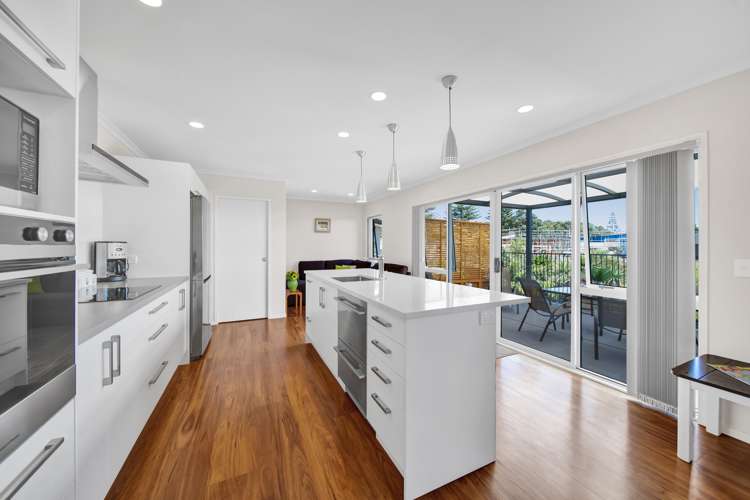 5 Condor Crescent Waiwhakaiho_28