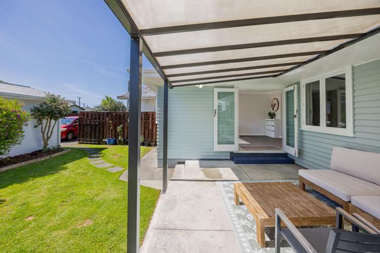 2/27 Trevelyan Street Onekawa_2