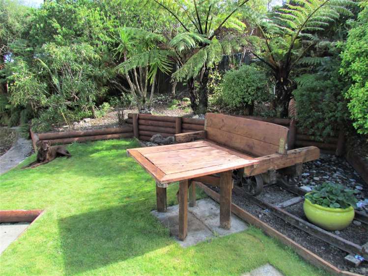 11 Ashmore Avenue Cobden_19