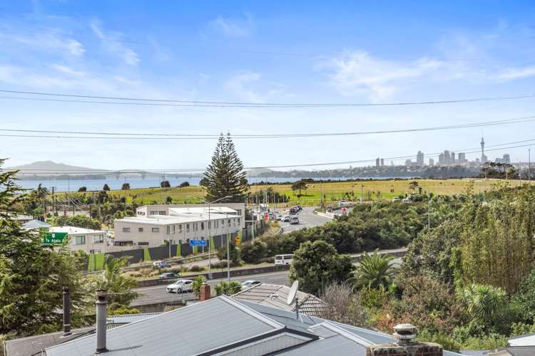 2 /3 Milich Terrace Te Atatu South_9