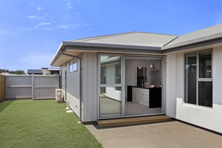 25 Kingsbridge West Burwood_13
