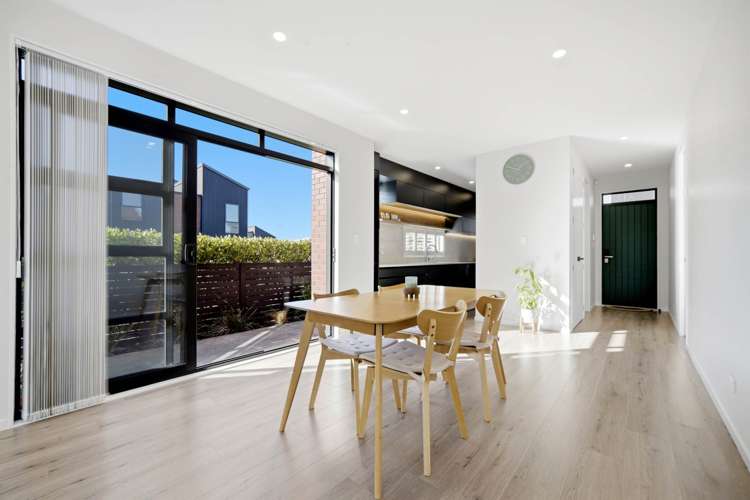 2 Whakatere Lane Hobsonville_7
