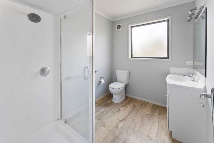 34 Saint Lawrence Street Toi Toi_11