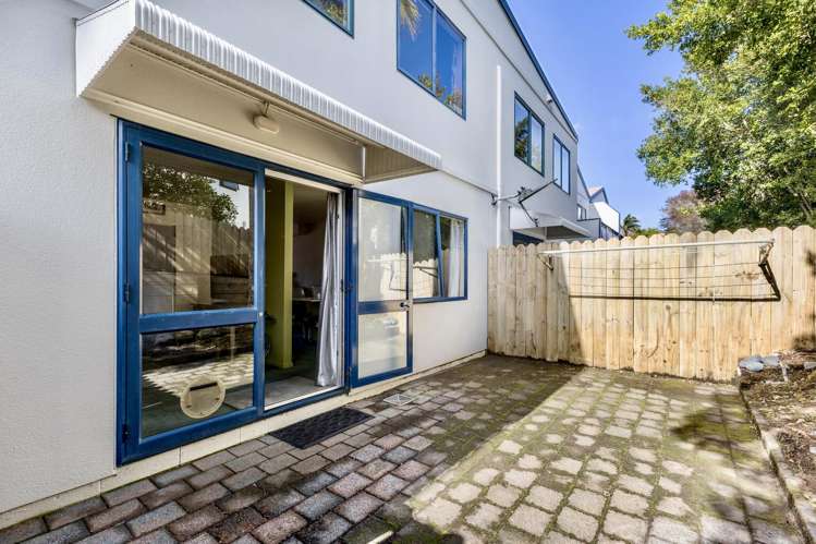 4/71 Fernhill Way Oteha_16