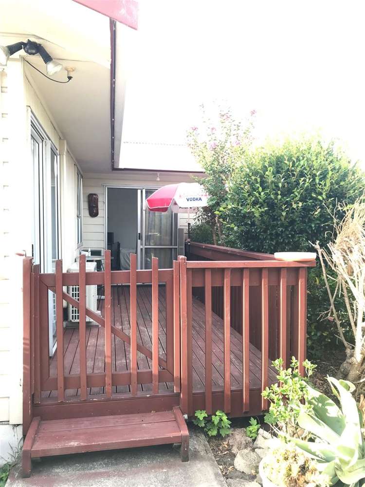 1/2 Aotea Road Glen Eden_8