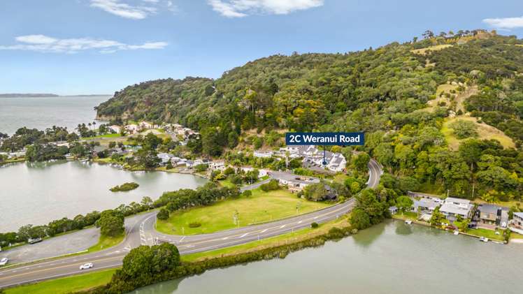 2C Weranui Road Waiwera_28