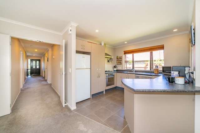 8 Mcewen Crescent Riverstone Terraces_1