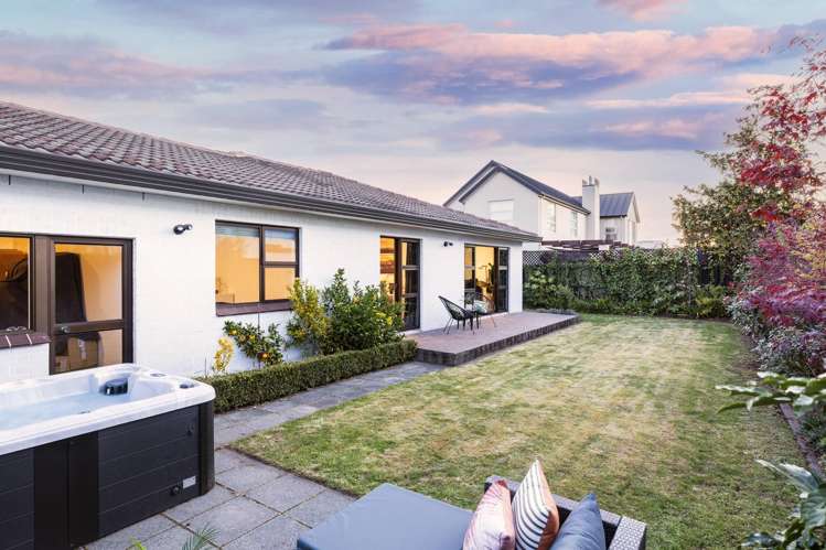 2/73 Winchester Street Merivale_3