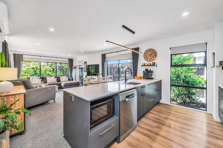 17 Burrow Street Rolleston_6