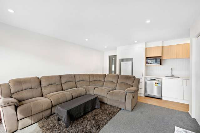 2/5 Taine Street Taita_4