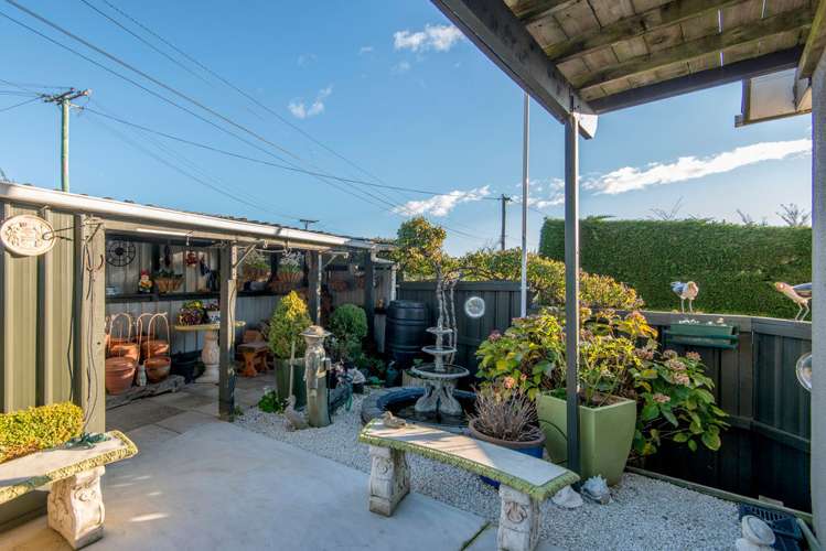 27 Ranui Crescent Diamond Harbour_18