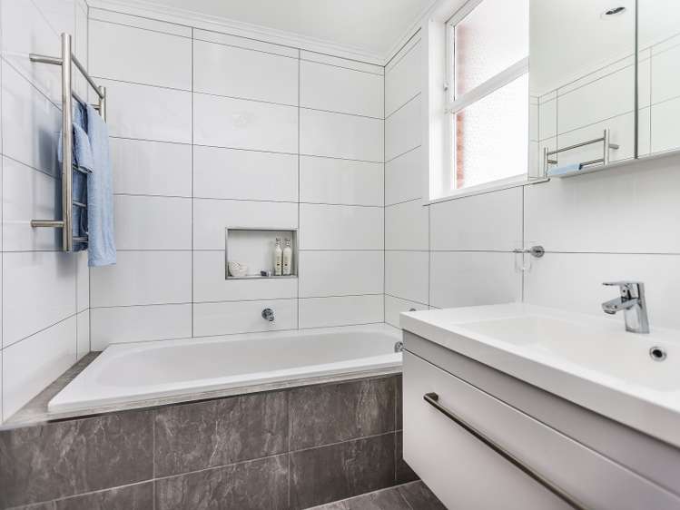 31 Breton Grove Kingston_13