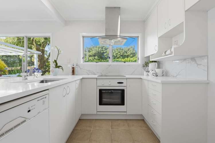 1/177 Abbotts Way Remuera_10