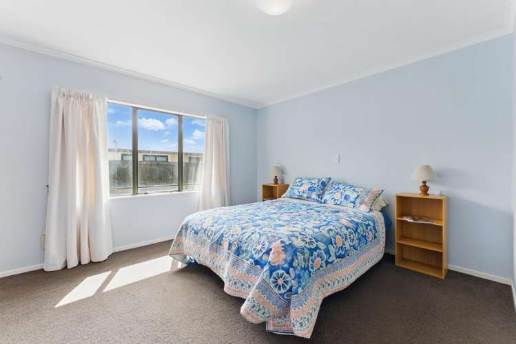 34 Strachan Way Highbury_7