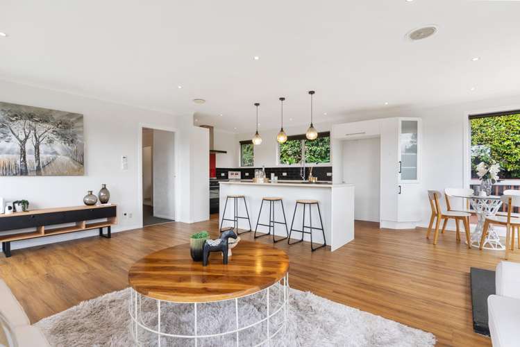 47 Waitakere Road Waitakere_10