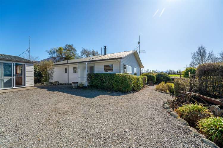 57 Dennistoun Road Mesopotamia_12