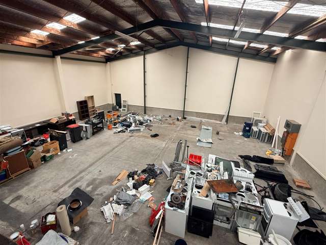 Clear Span Warehouse