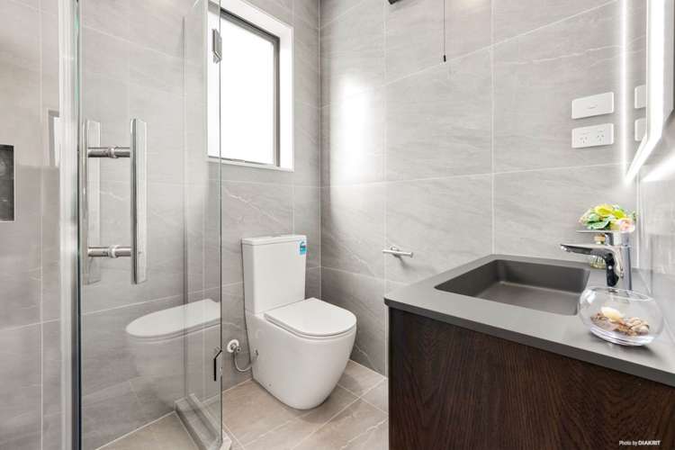 56a Riverpark Crescent Henderson_9