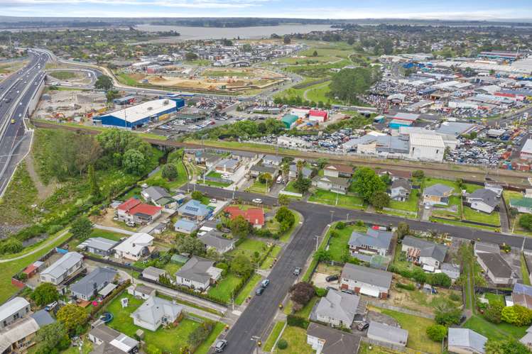 2/62 Greenmeadows Avenue Manurewa_24