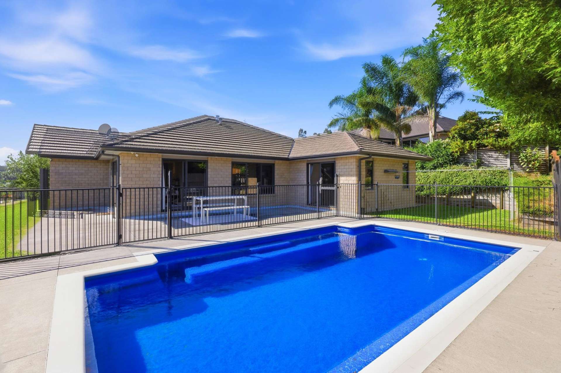 14 Caldera Crescent Pyes Pa_0