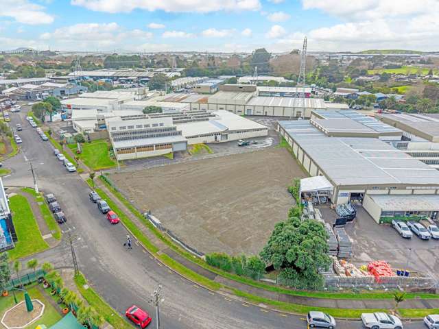 SECURE INDUSTRIAL YARD FOR LEASE