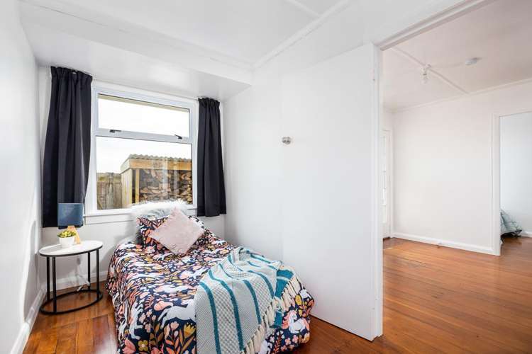 83 Hume Street Waitara_15