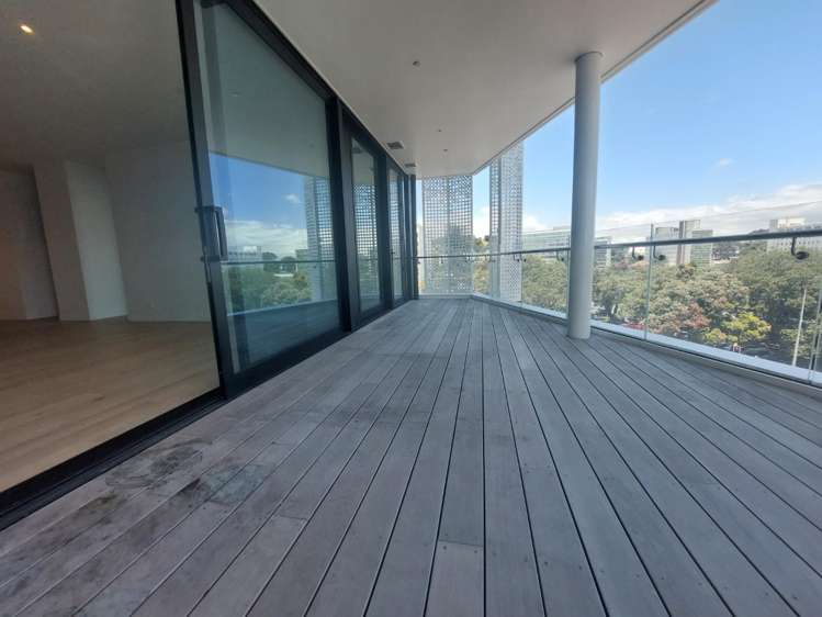 302/223A Green Lane West 1662_12