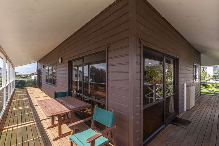 11 Waiheke Street Waikanae Beach_19