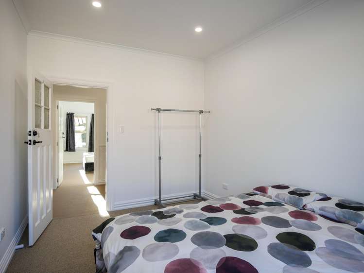 31 Royston Street North East Valley_15