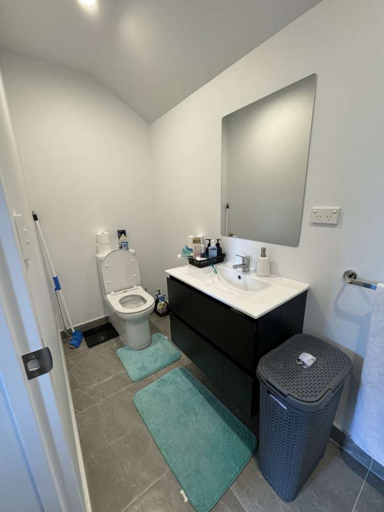 2/119 Bruce Mclaren Road Henderson_8